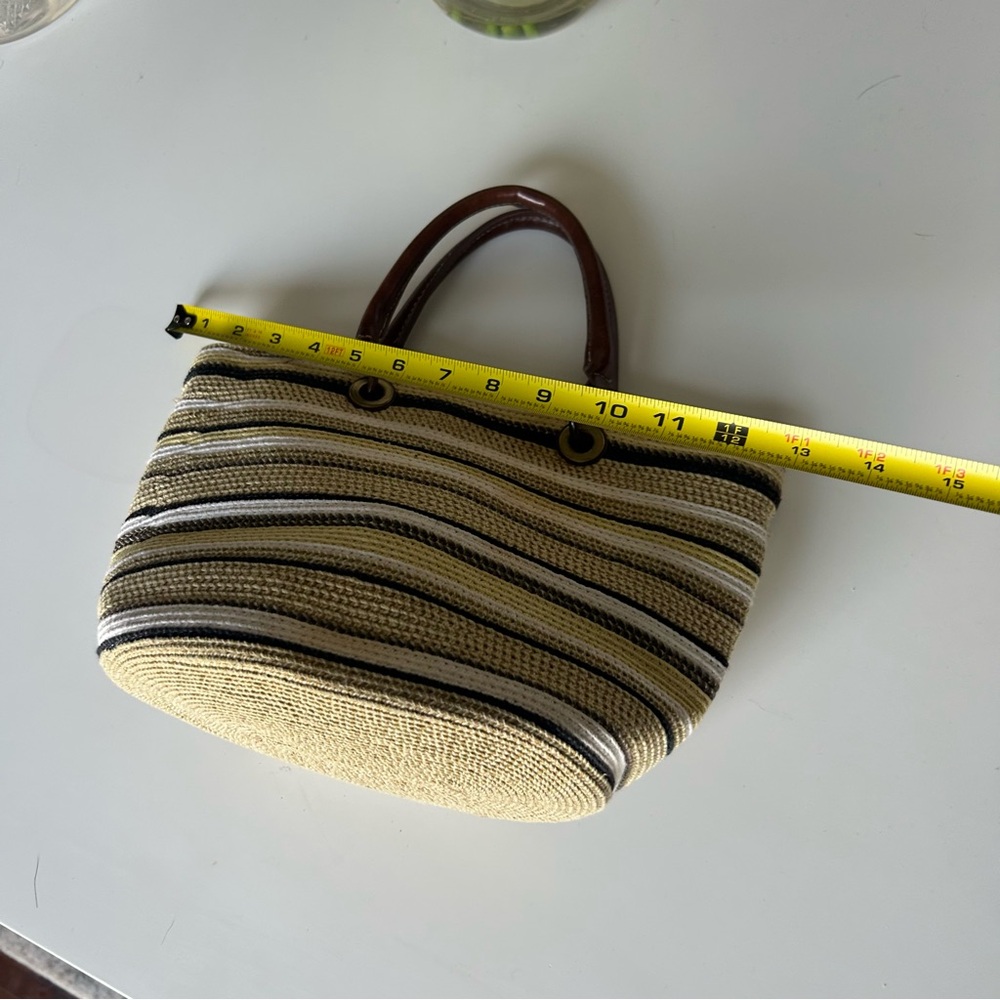 Woven double handle bucket bag - Picture 7 of 11